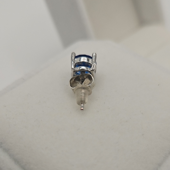 Effy Sapphire Blue Stud Earrings - Picture 8 of 12